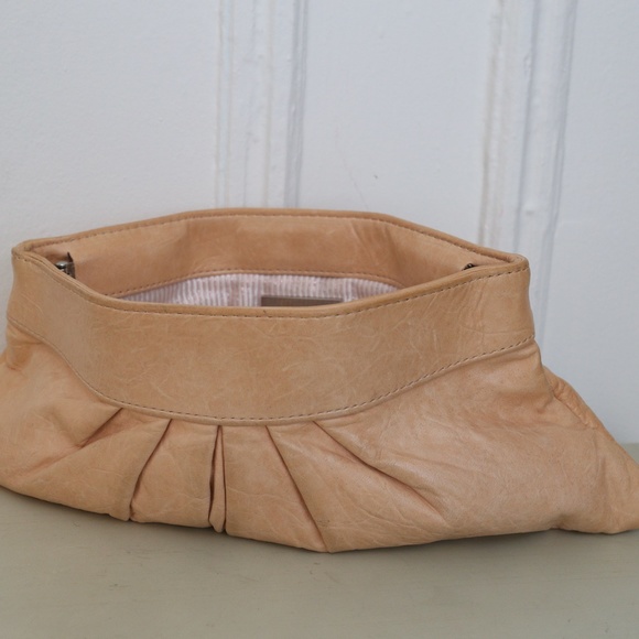 Brand new Laura Merkin tan clutch - Picture 4 of 6